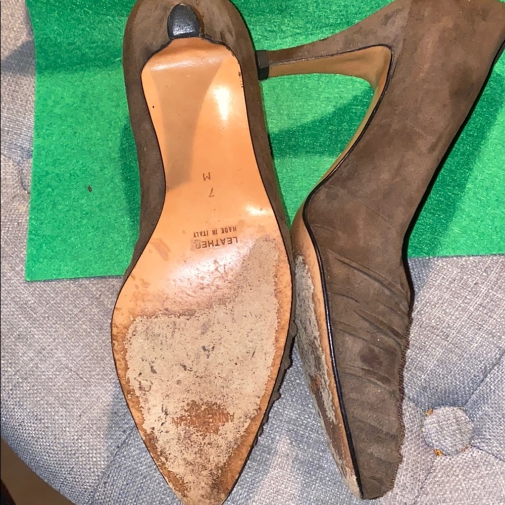 Shoes - Picture 7 of 9